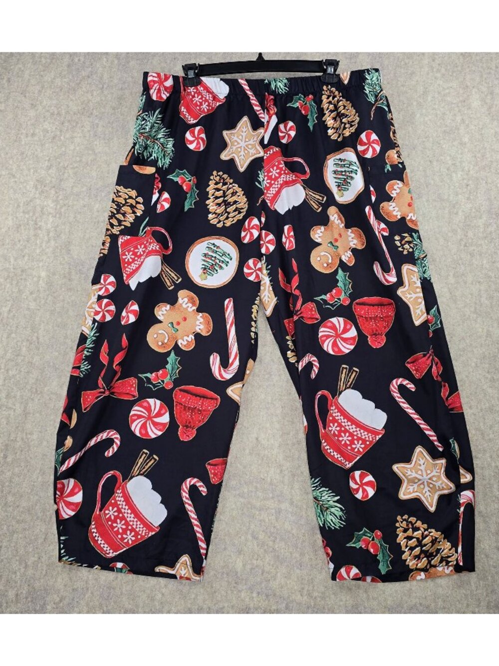 Christmas-Themed Unisex Pajama Pants With Vibrant Gingerbread & Candy Print